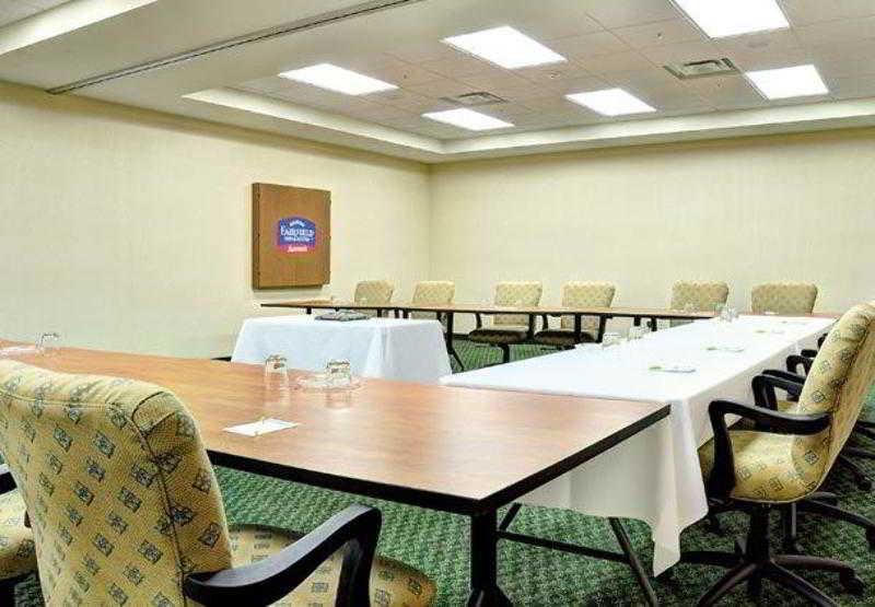 Fairfield Inn & Suites By Marriott Wausau Weston Экстерьер фото