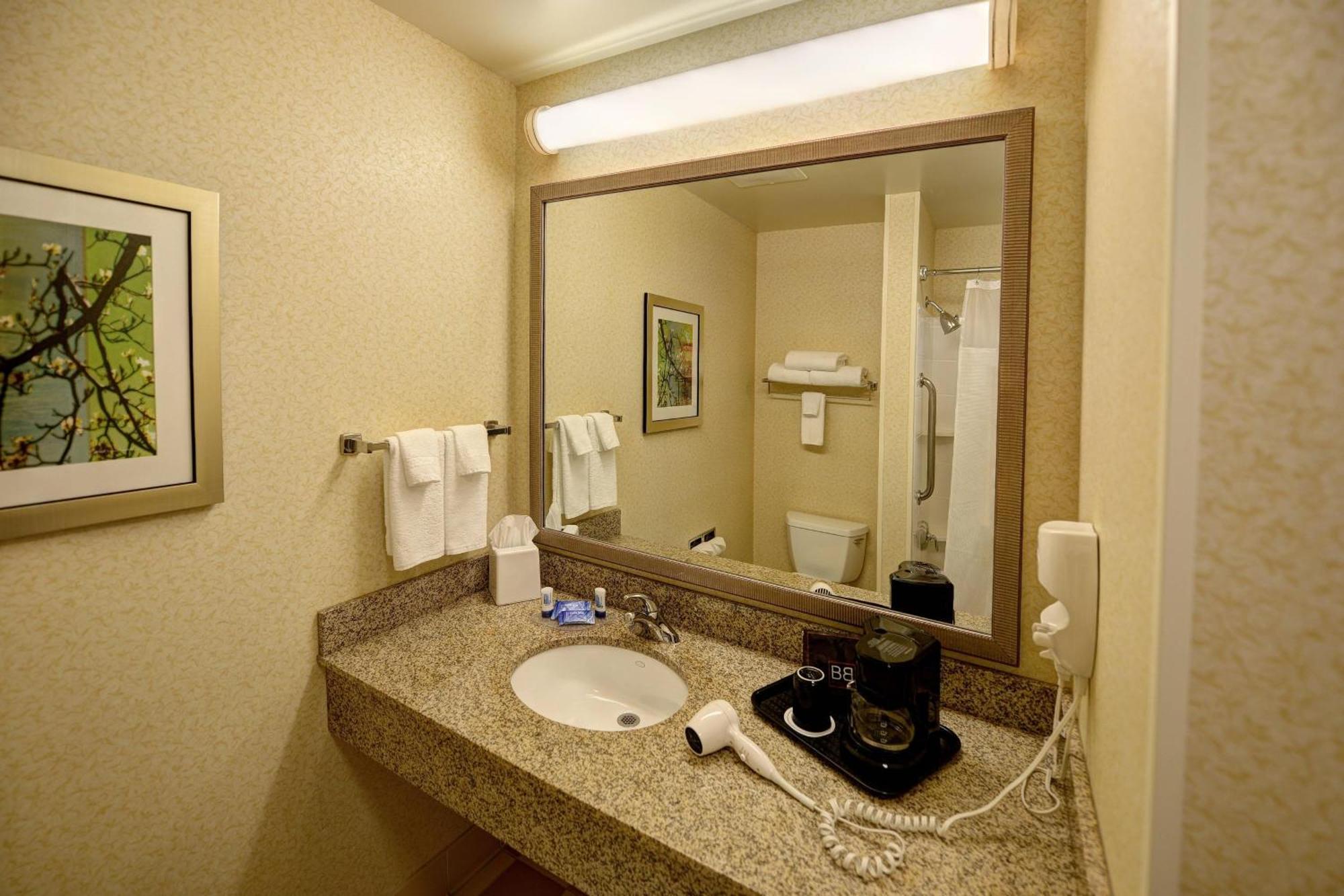 Fairfield Inn & Suites By Marriott Wausau Weston Экстерьер фото