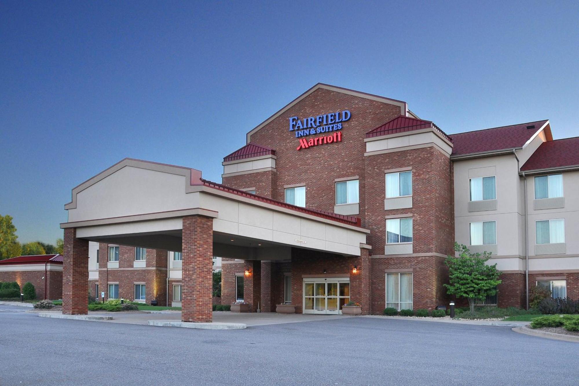 Fairfield Inn & Suites By Marriott Wausau Weston Экстерьер фото